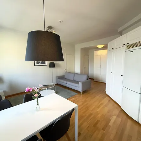 Kotimaailma Kamppi - 1br With Key Code In The Center Apartment